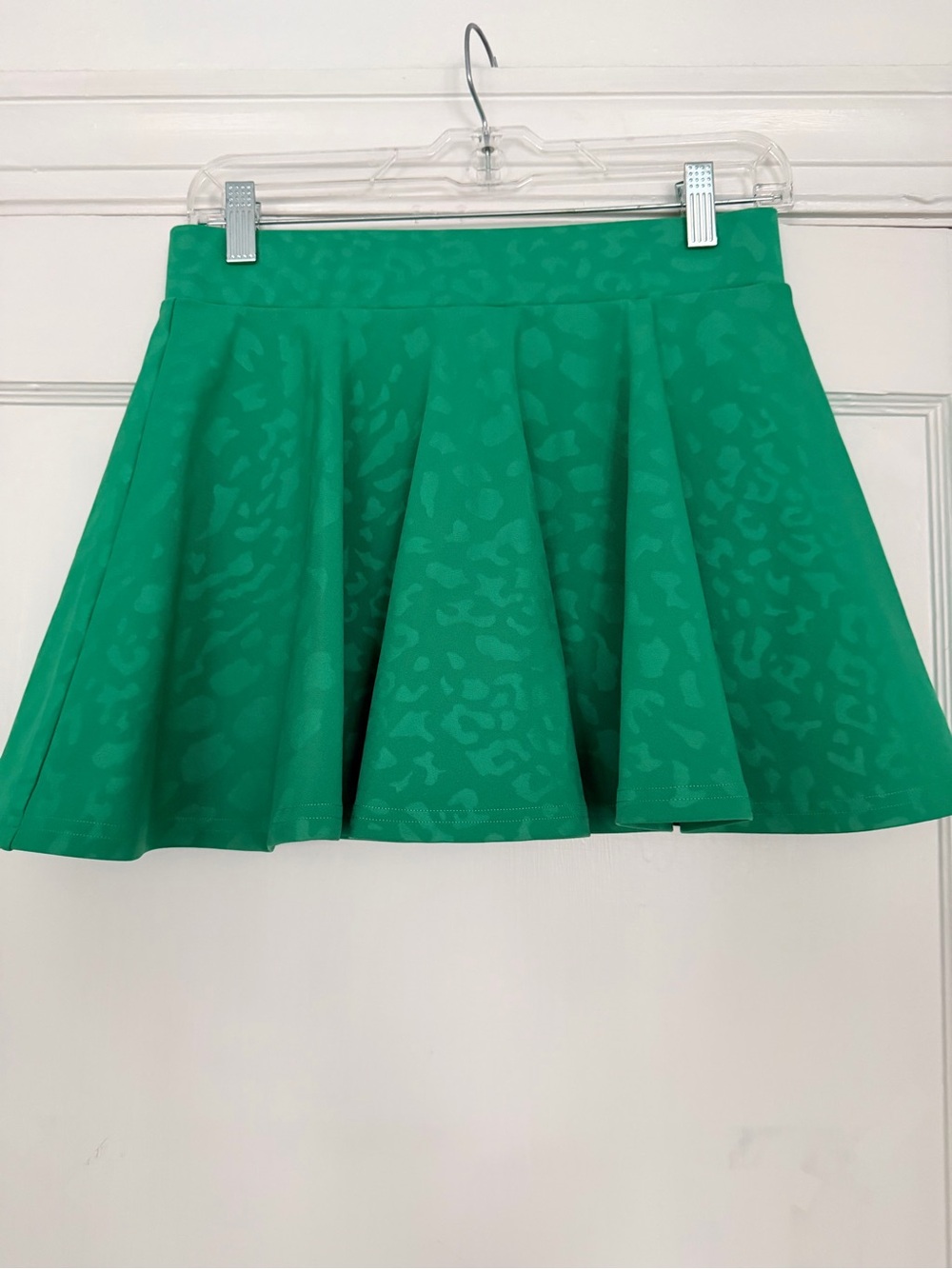 Emily McCarthy Serena skort in Emerald green Cheetah print women’s XS